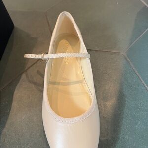 Marc Fisher Cream Flats with Rounded Toe and Thin Strap